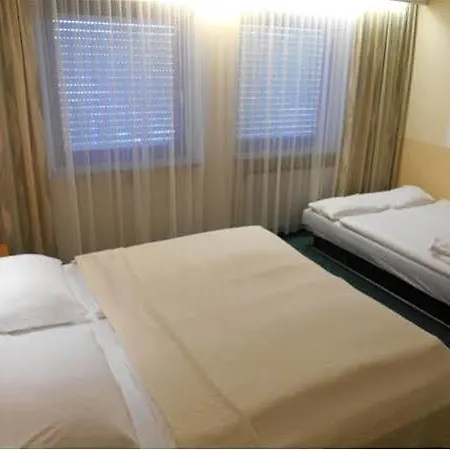 فندق Langwasser Messe Nichtraucherhotel نورنبيرغ